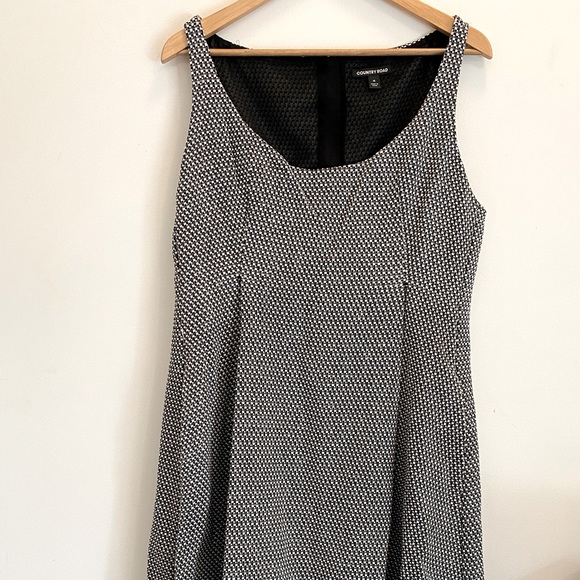 Country Road Sleeveless Dress - Picture 2 of 10